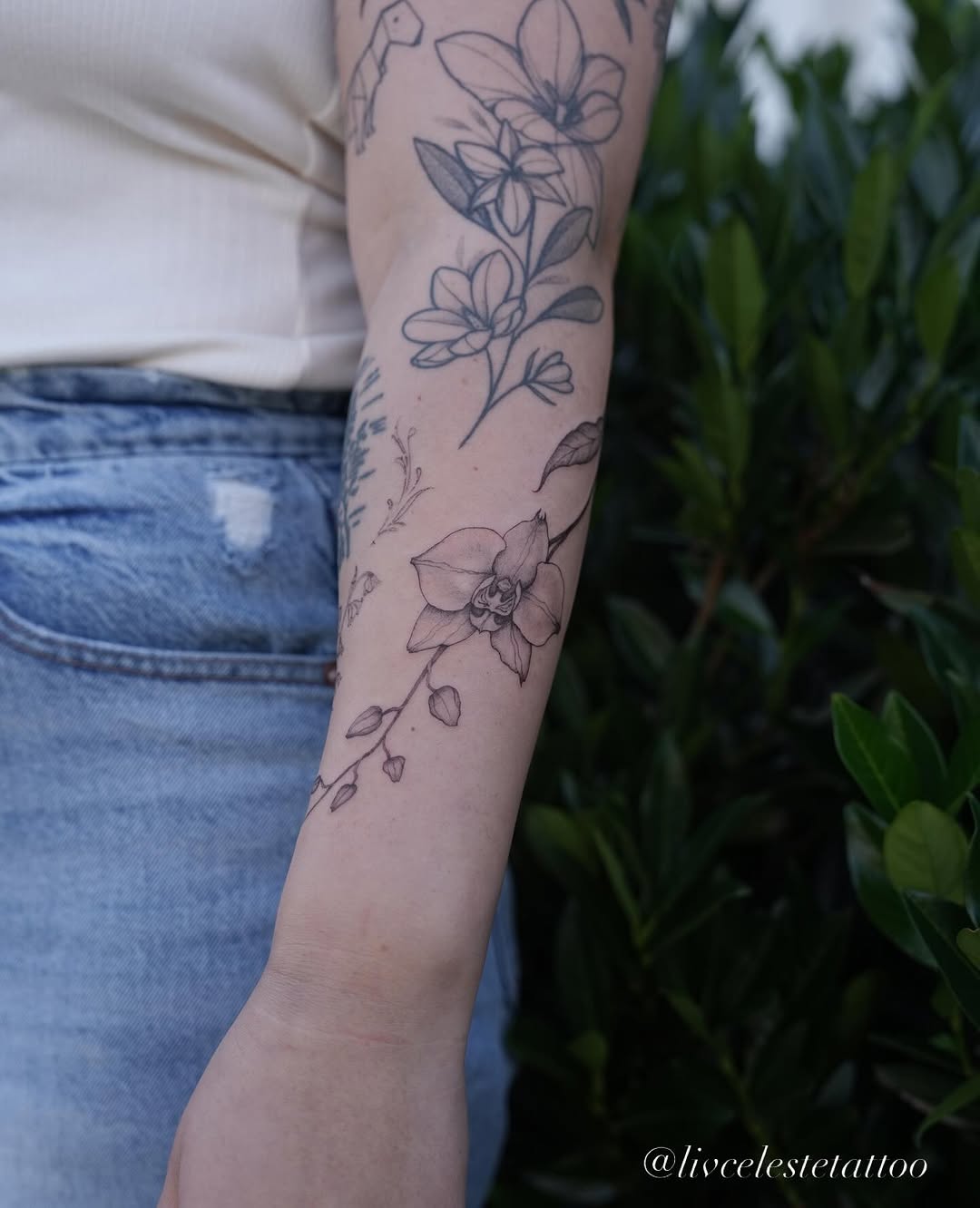 Tattoo by @livcelestetattoo โ fine_line