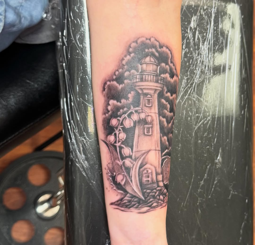 Tattoo by @starby5 — black_and_grey, realism