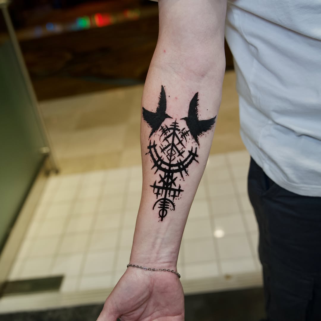 Tattoo by @raven_wood_tattoo โ blackwork, illustrative