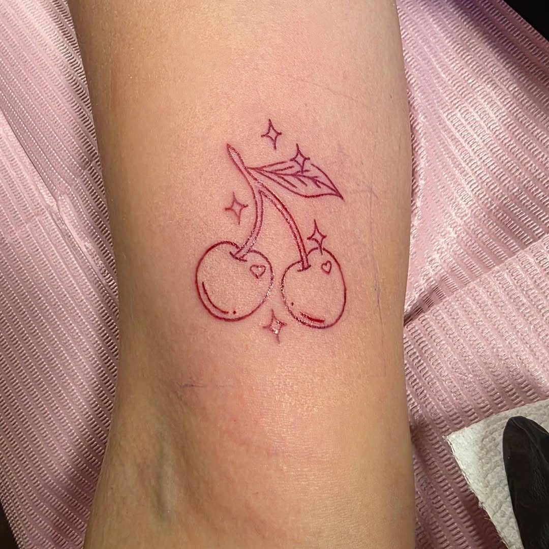 Tattoo by @tattsbyannie — fine_line