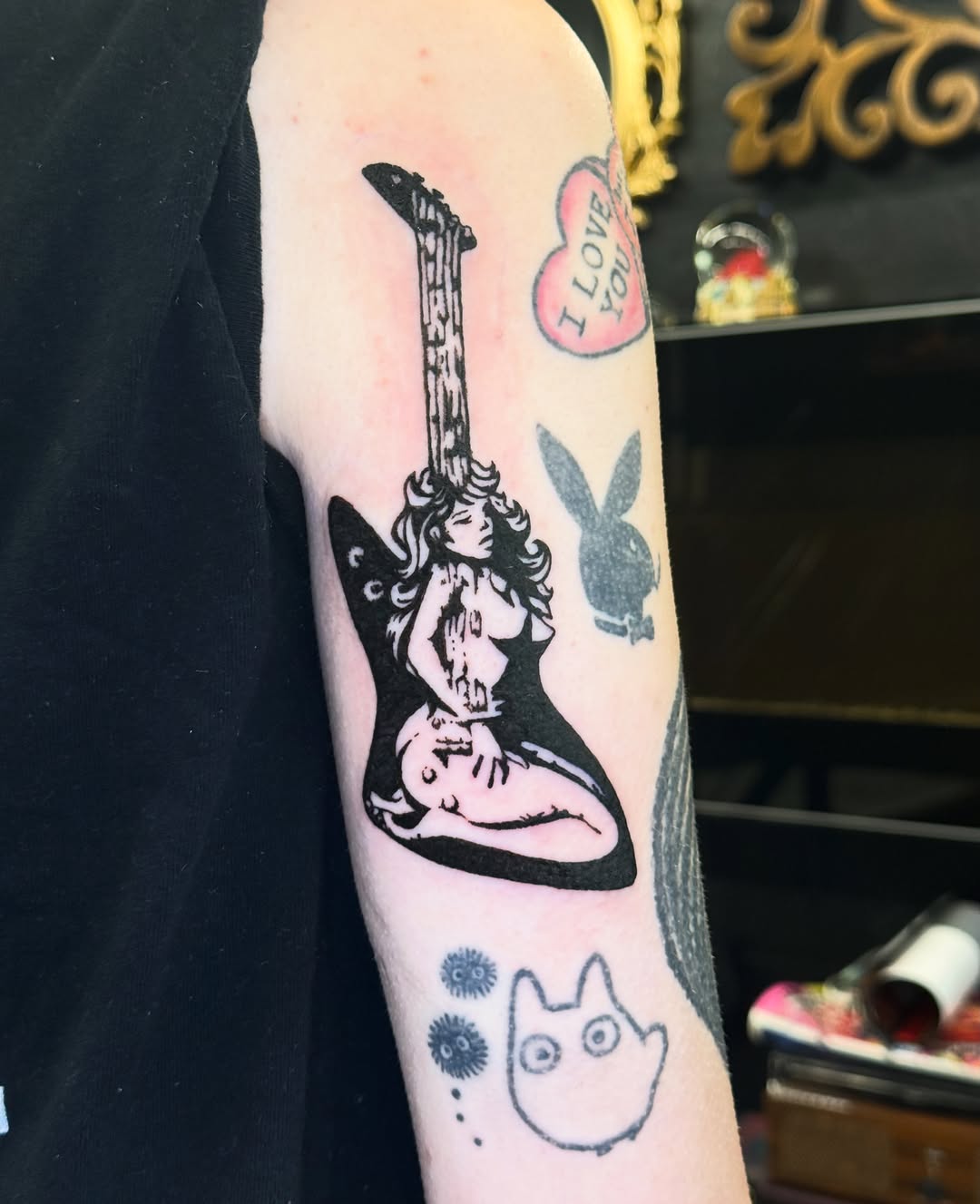 Tattoo by @t.wisted_and_sketchy β blackwork