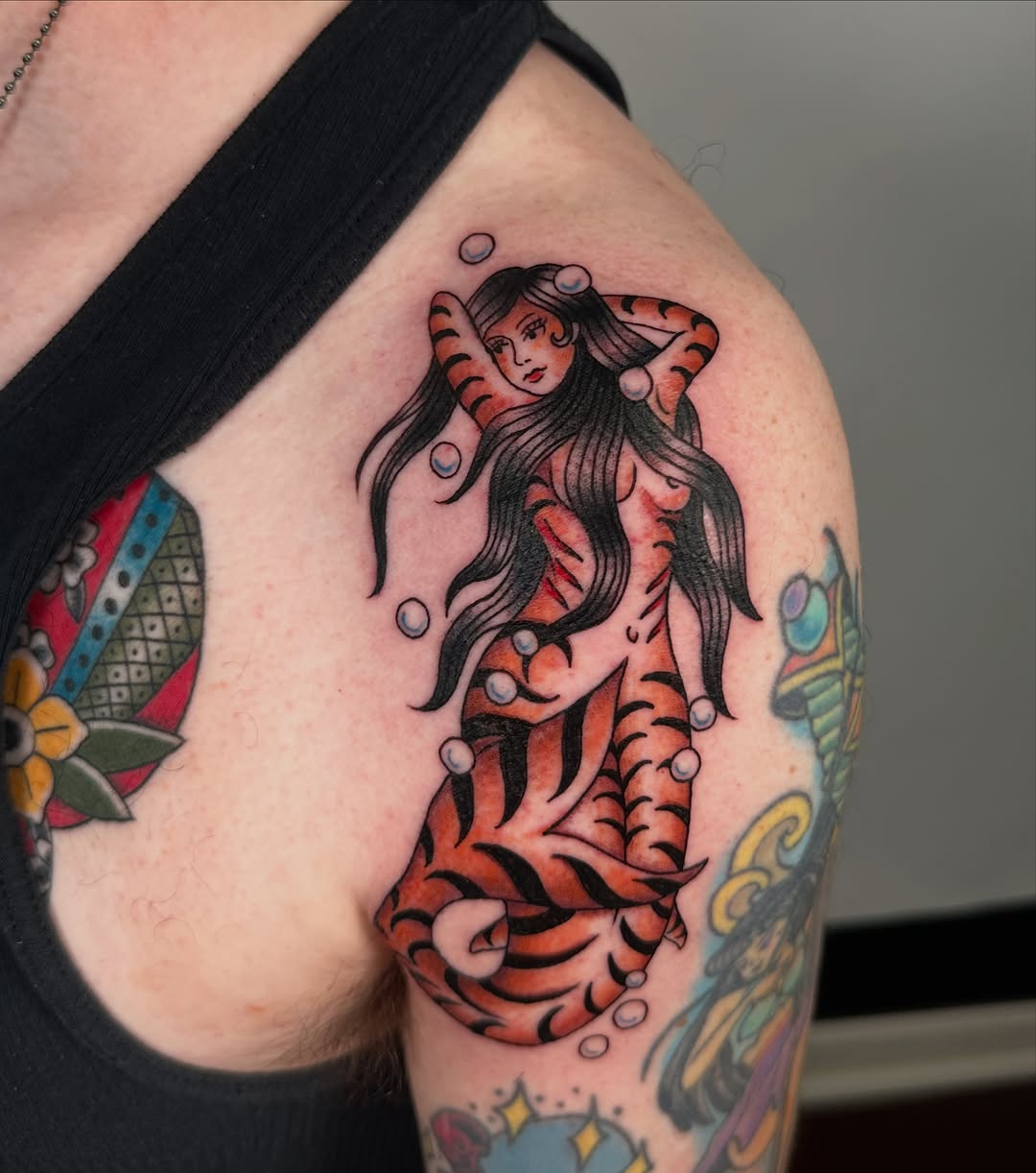 Tattoo by @sechisaiasz — american_traditional, illustrative