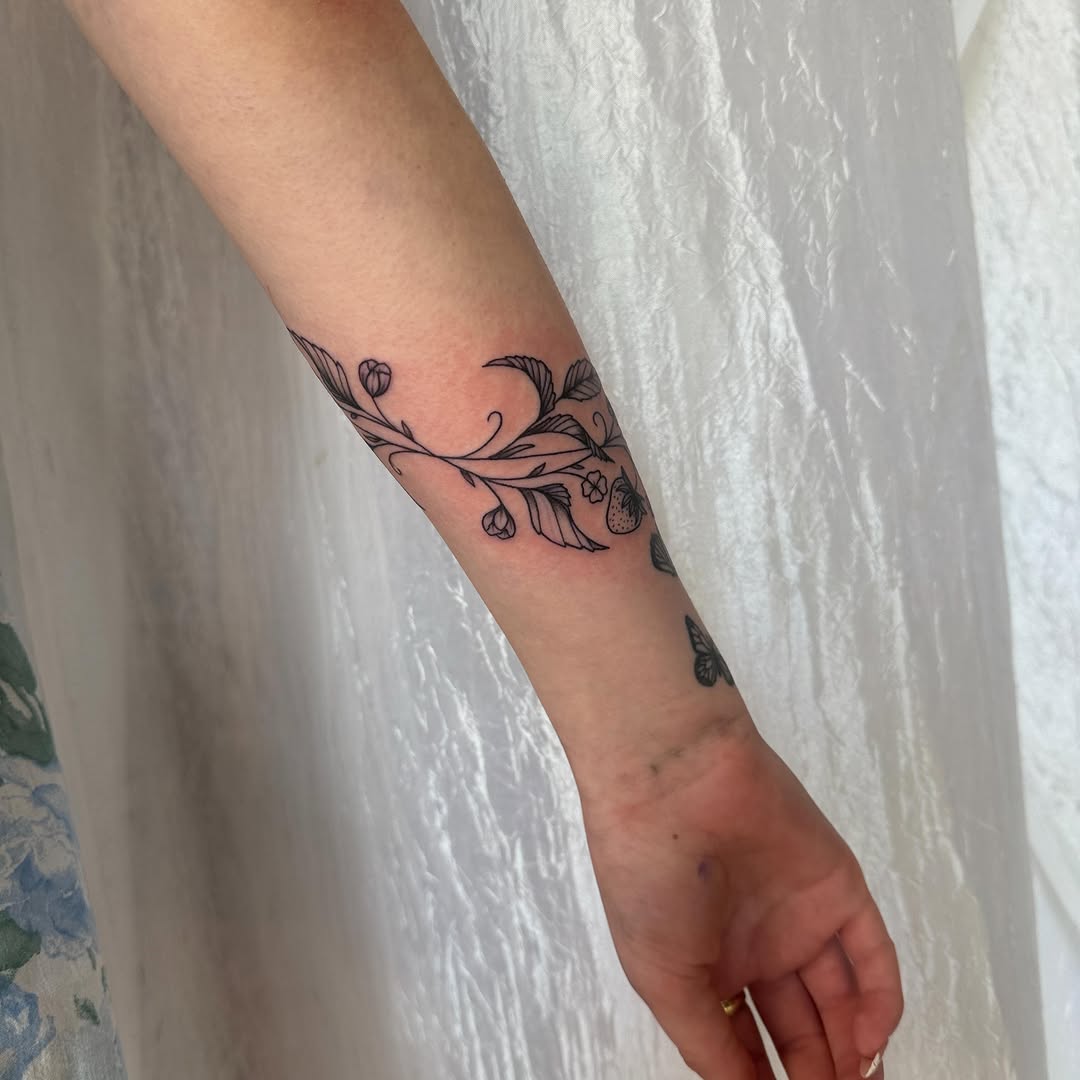 Tattoo by @tats.by.kay_tn β fine_line, illustrative
