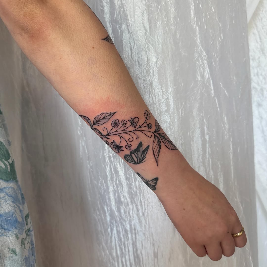 Tattoo by @tats.by.kay_tn β fine_line, illustrative