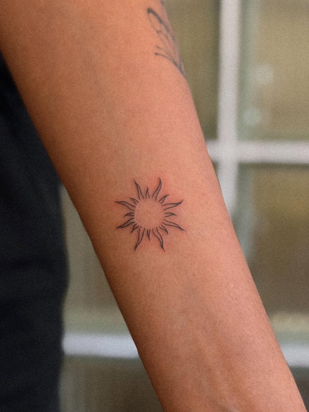 Tattoo by @rtrv.tattoo — fine_line, minimalist
