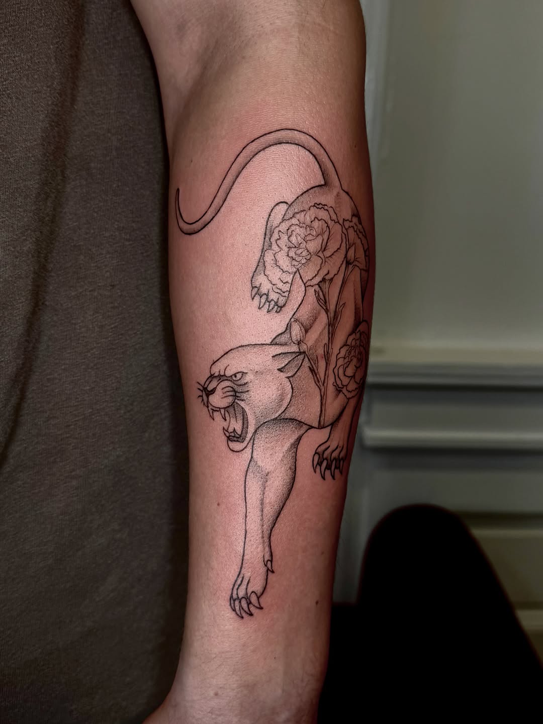 Tattoo by @insaner_art — fine_line