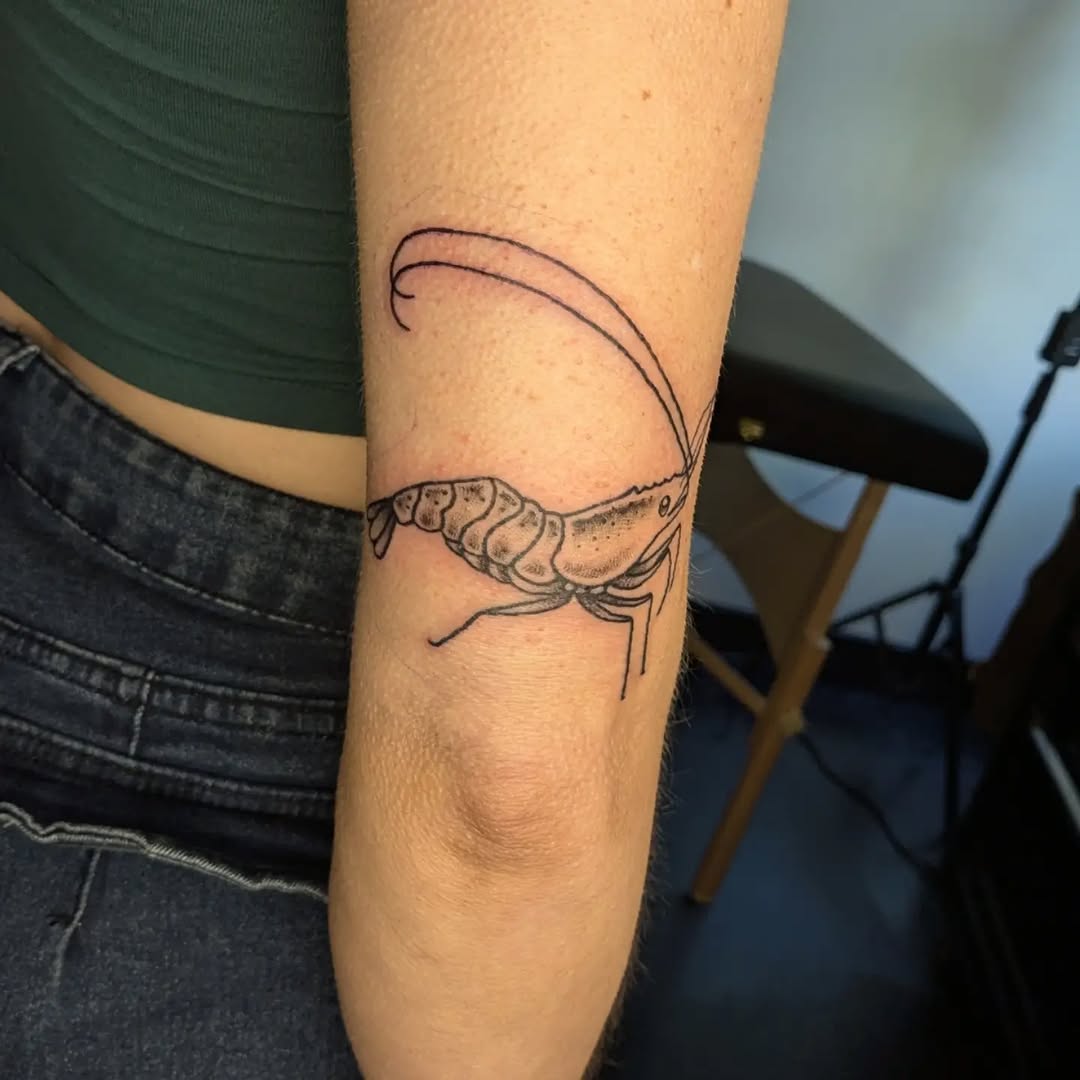 Tattoo by @snakesinmydreams โ fine_line
