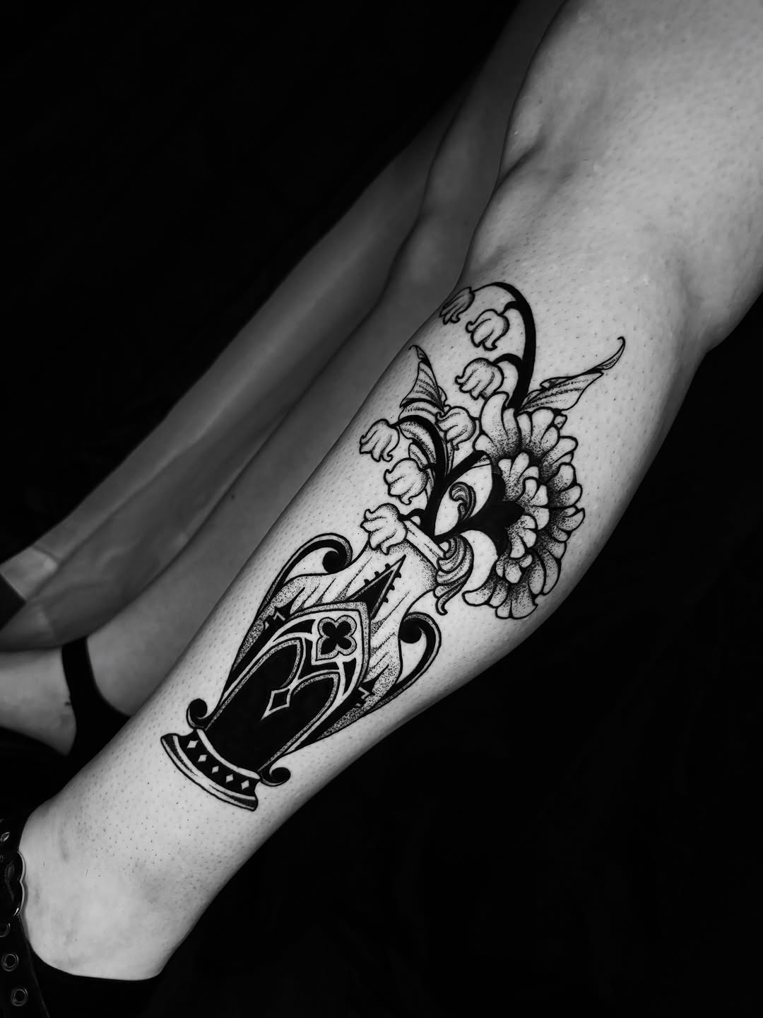 Tattoo by @call.me.crybabyy — blackwork, ornamental