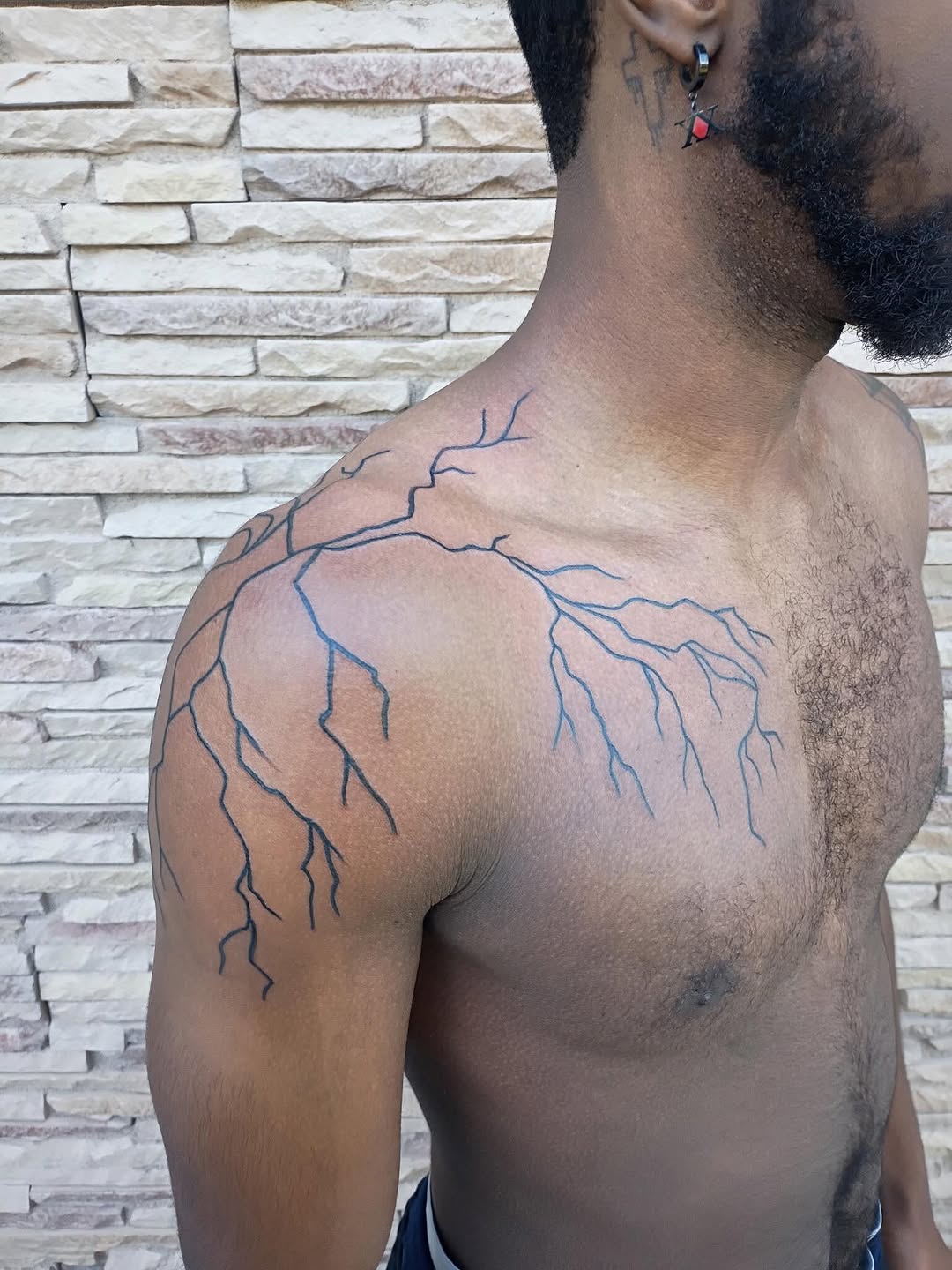 Tattoo by @anavrintattoo — fine_line
