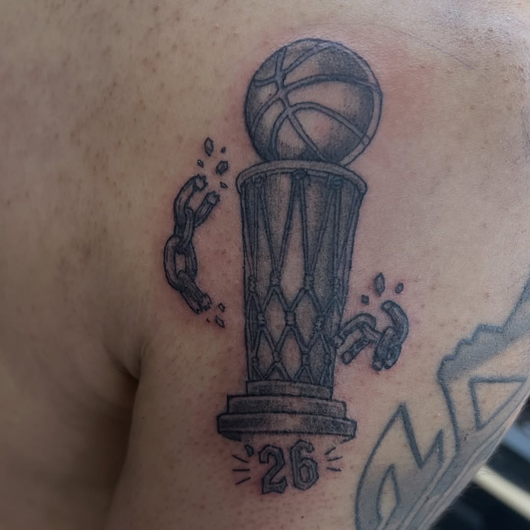 Tattoo by @tattoos_by_evan_i — black_and_grey, illustrative