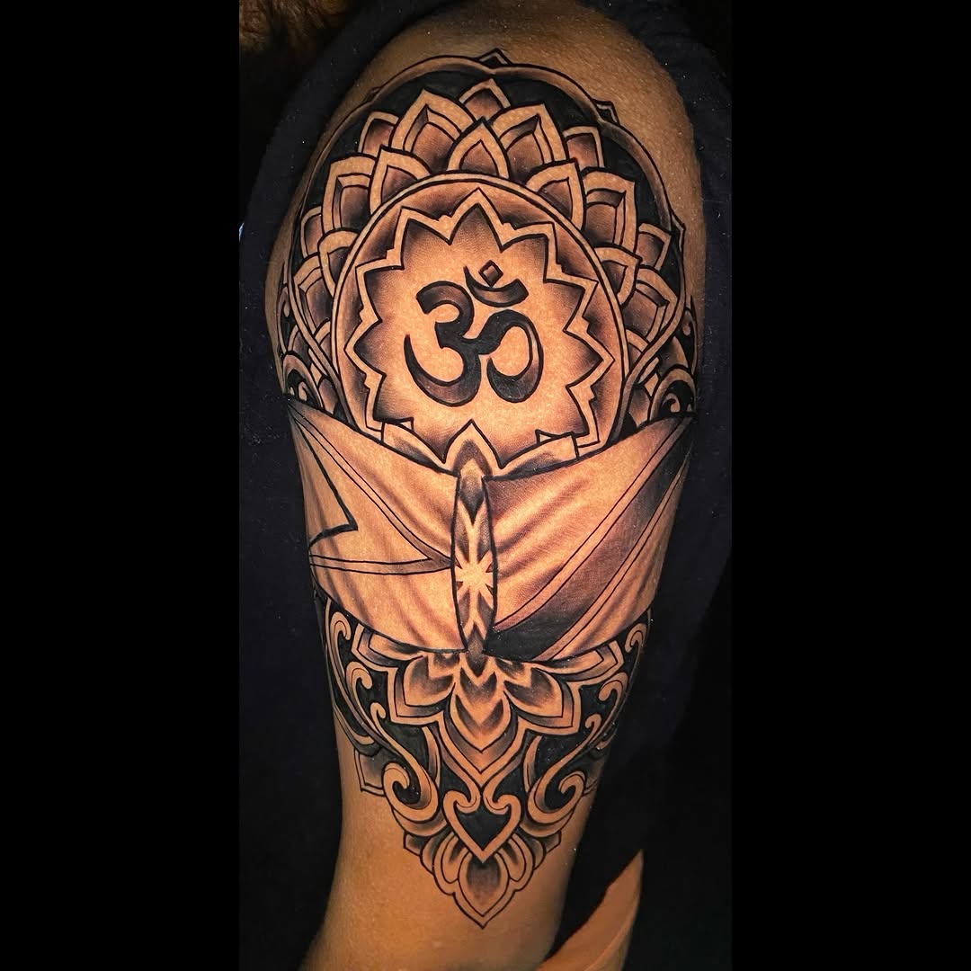 Tattoo by @figucciart — geometric, ornamental