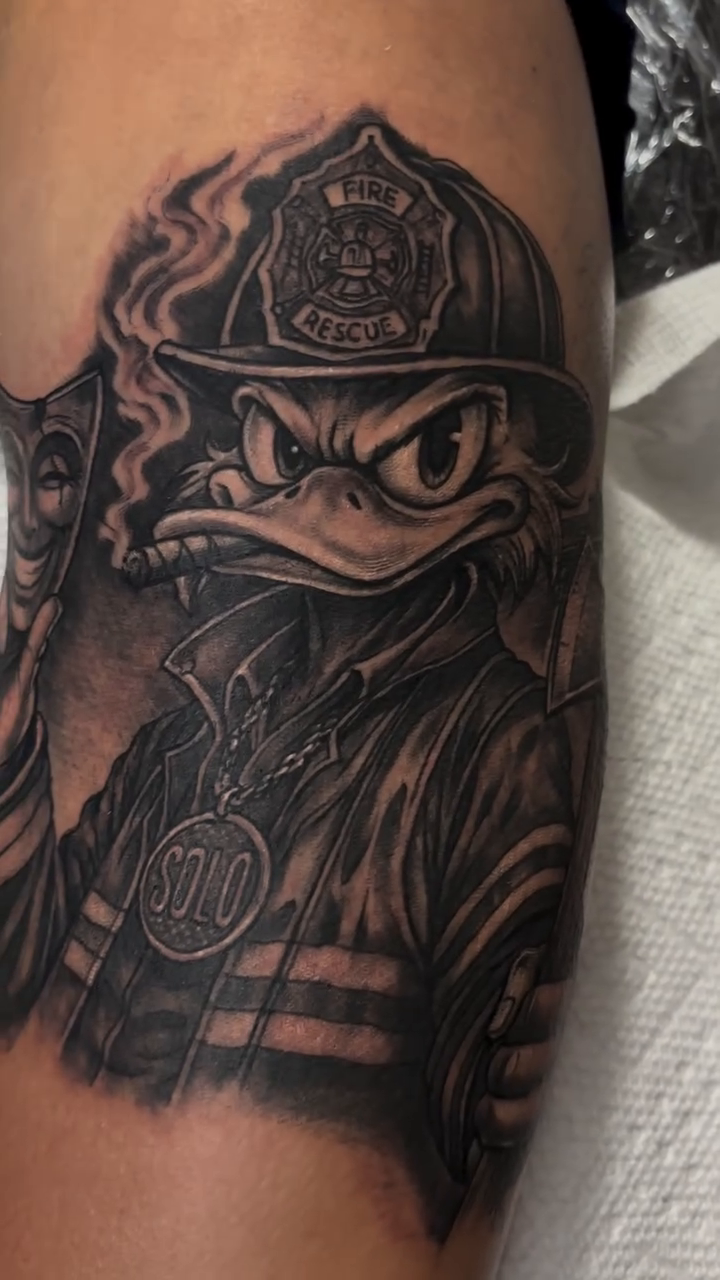 Tattoo by @payaso187 — realism, black_and_grey