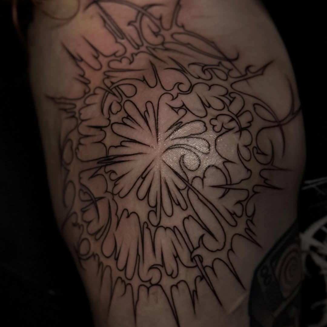 Tattoo by @justina.tattoos — geometric