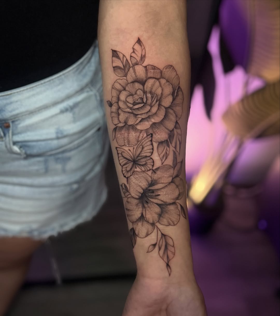 Tattoo by @yennyinktattoo — black_and_grey, realism