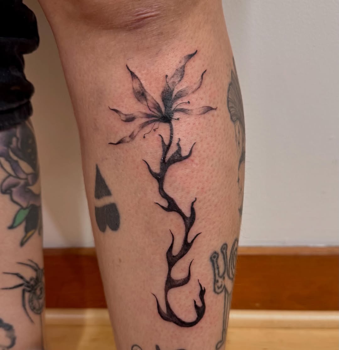 Tattoo by @enda_tattoo — illustrative, blackwork