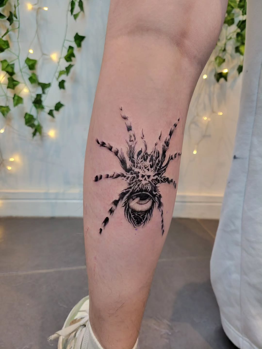 Tattoo by @tatt_uku — black_and_grey