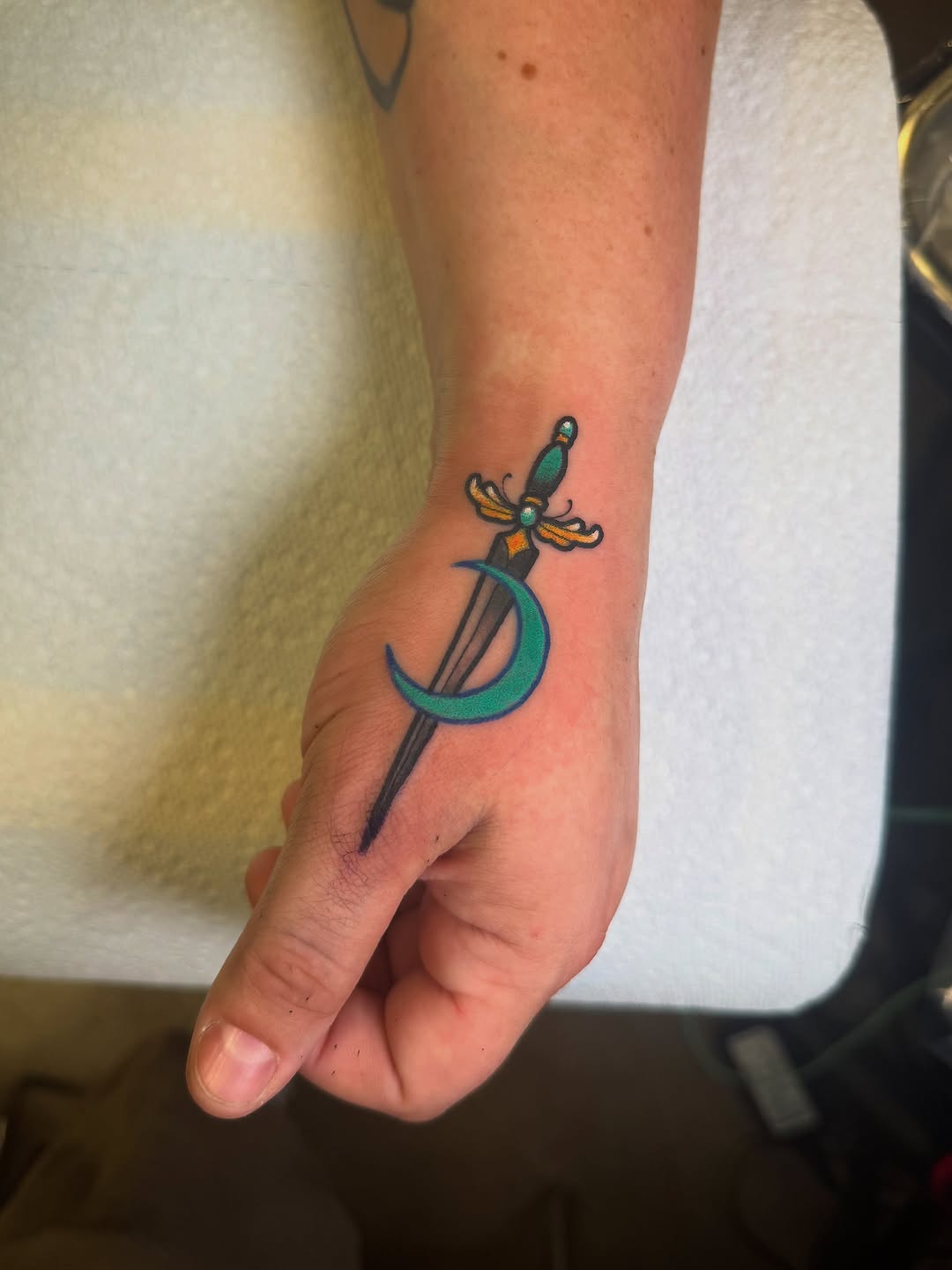 Tattoo by @_jesstattoos — american_traditional, illustrative