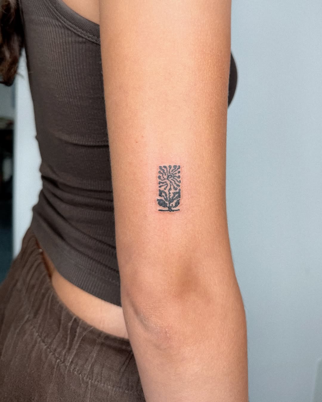 Tattoo by @____e_d_e_n____ β fine_line, blackwork