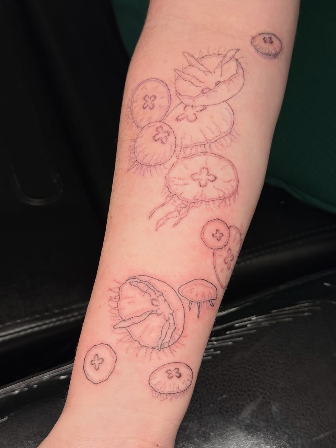 Tattoo by @jademycelia β dotwork