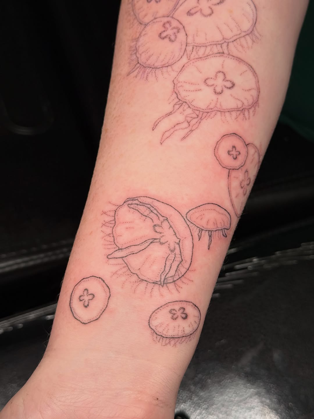Tattoo by @jademycelia β dotwork