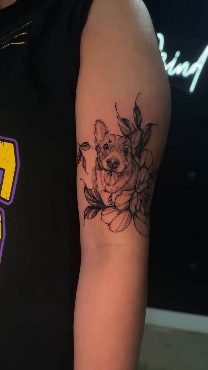Tattoo by @trayye.ink — illustrative, fine_line