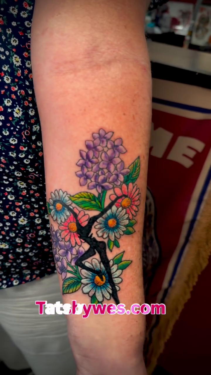 Tattoo by @wes_tattoos_columbus β fine_line