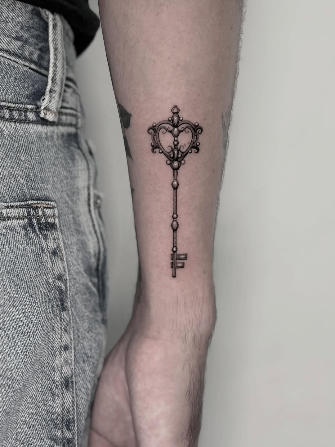 Tattoo by @brittnaami β fine_line, ornamental