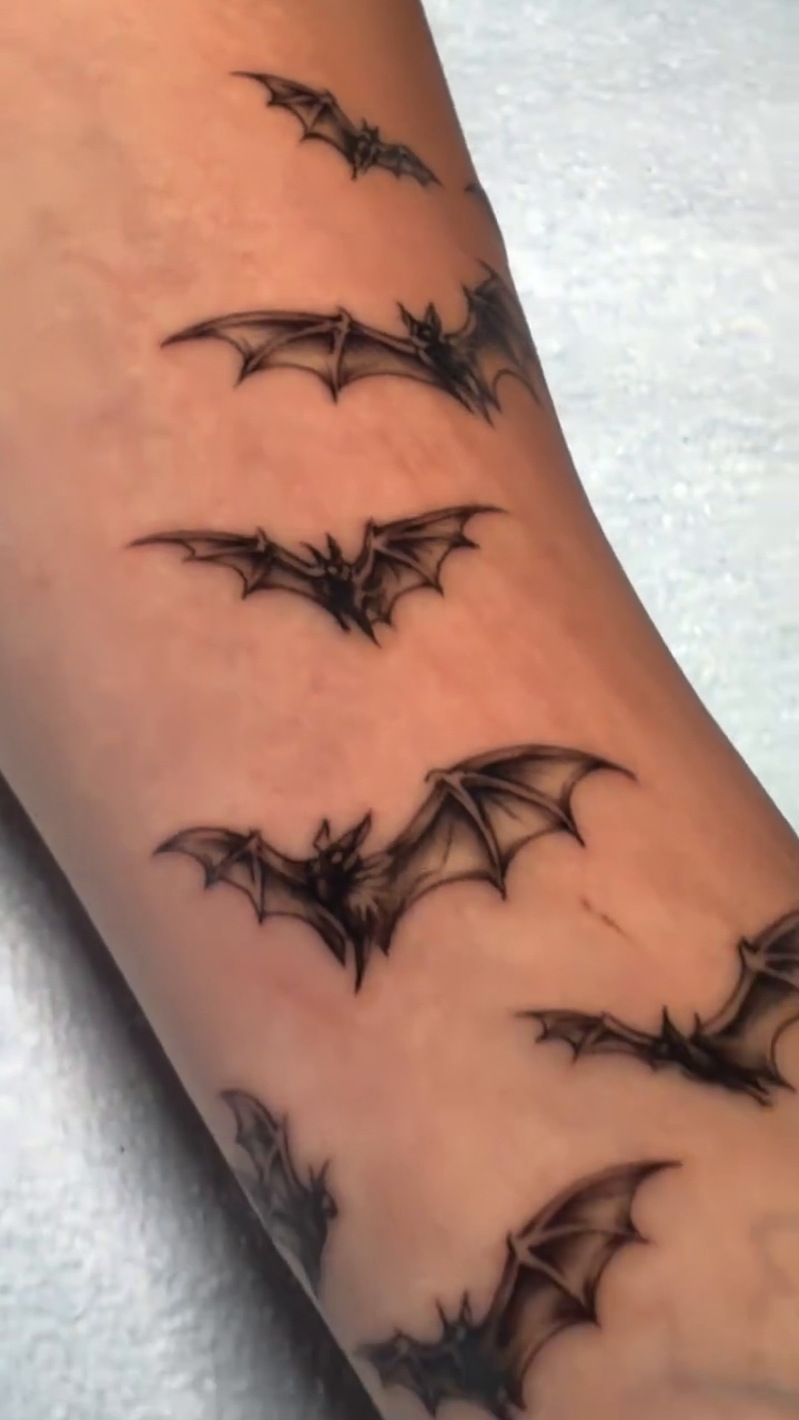 Tattoo by @artt.tattoos — black_and_grey