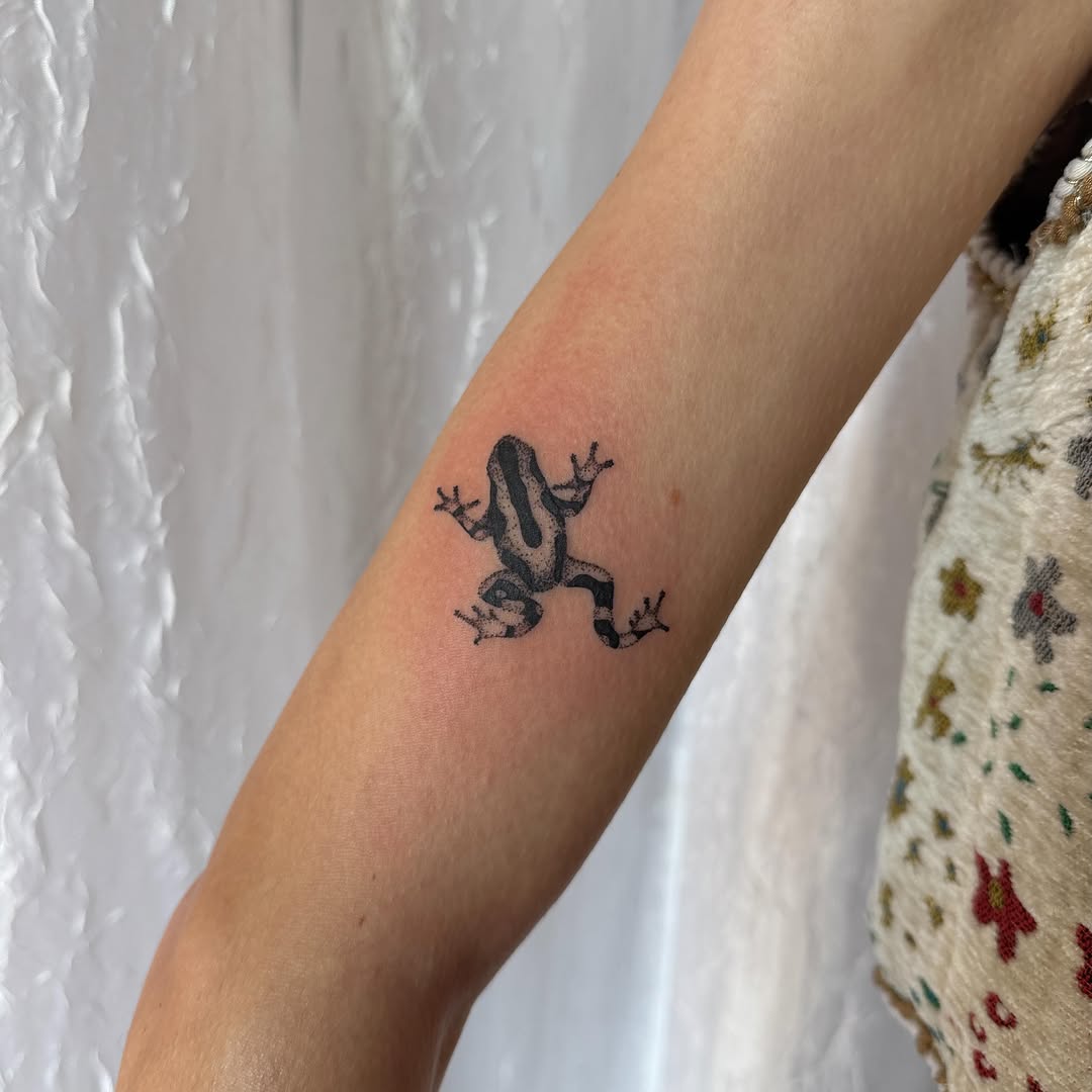 Tattoo by @tats.by.kay_tn β black_and_grey, dotwork
