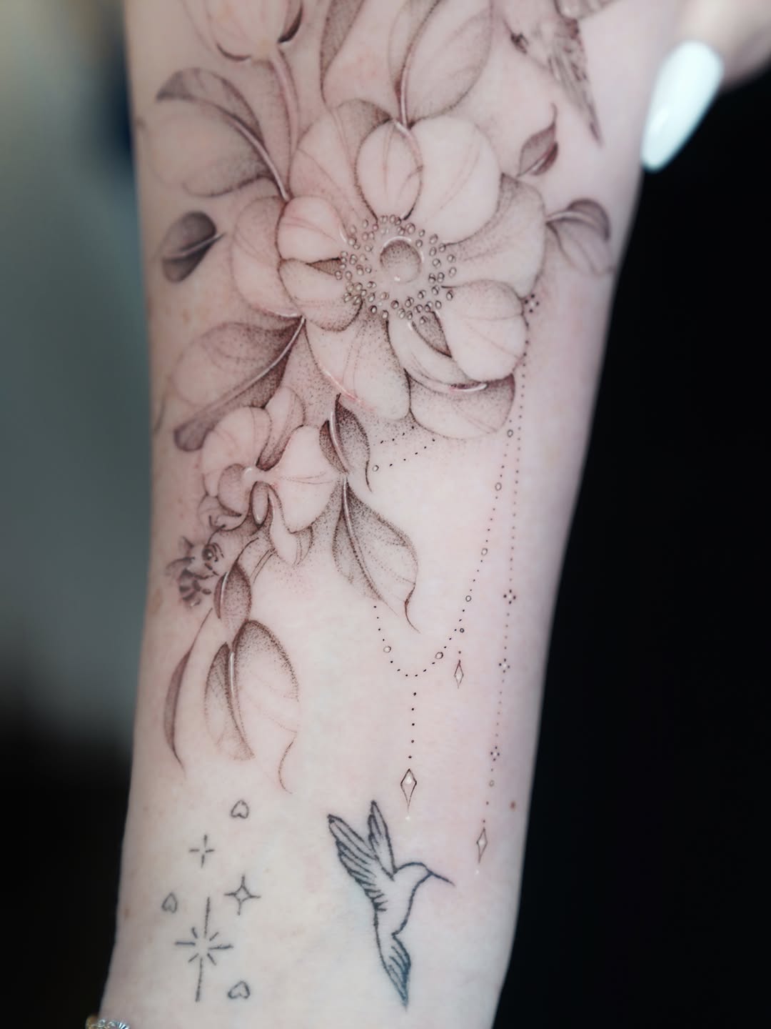 Tattoo by @belfernandezink โ fine_line, dotwork