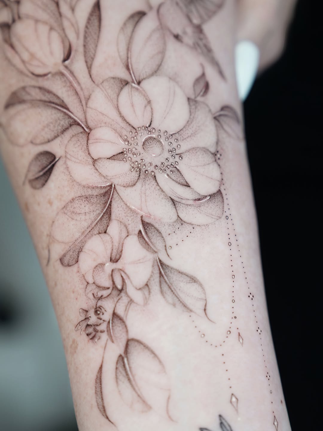 Tattoo by @belfernandezink โ dotwork, fine_line
