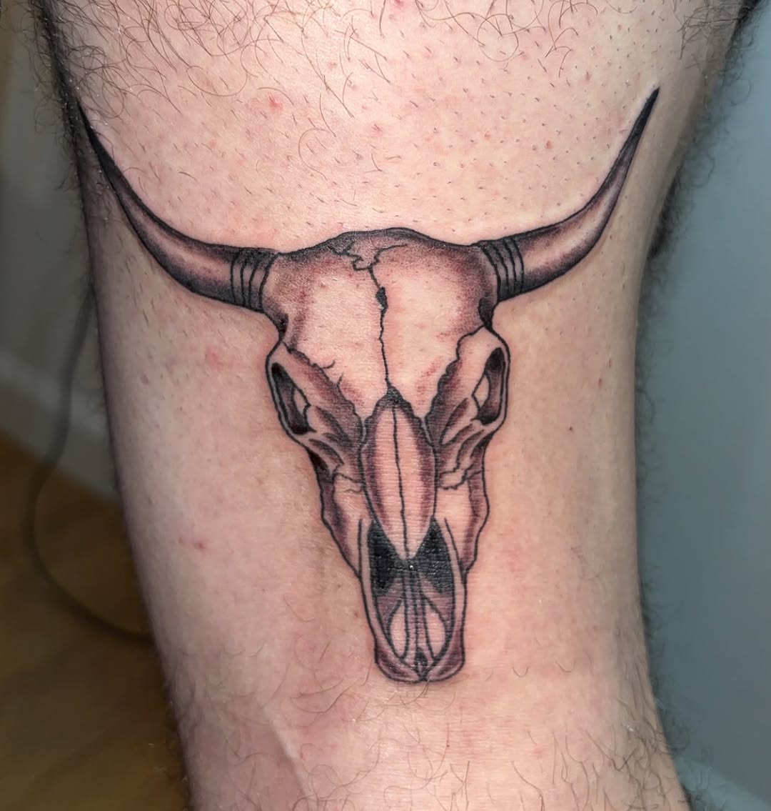 Tattoo by @middlemat.tats — black_and_grey, realism