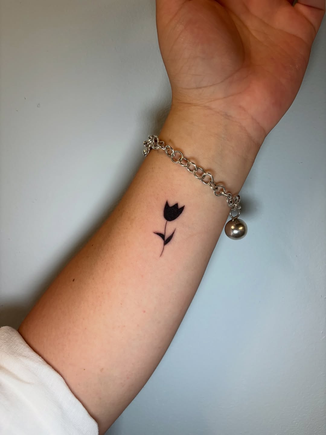Tattoo by @jojorosetattoos — fine_line, minimalist
