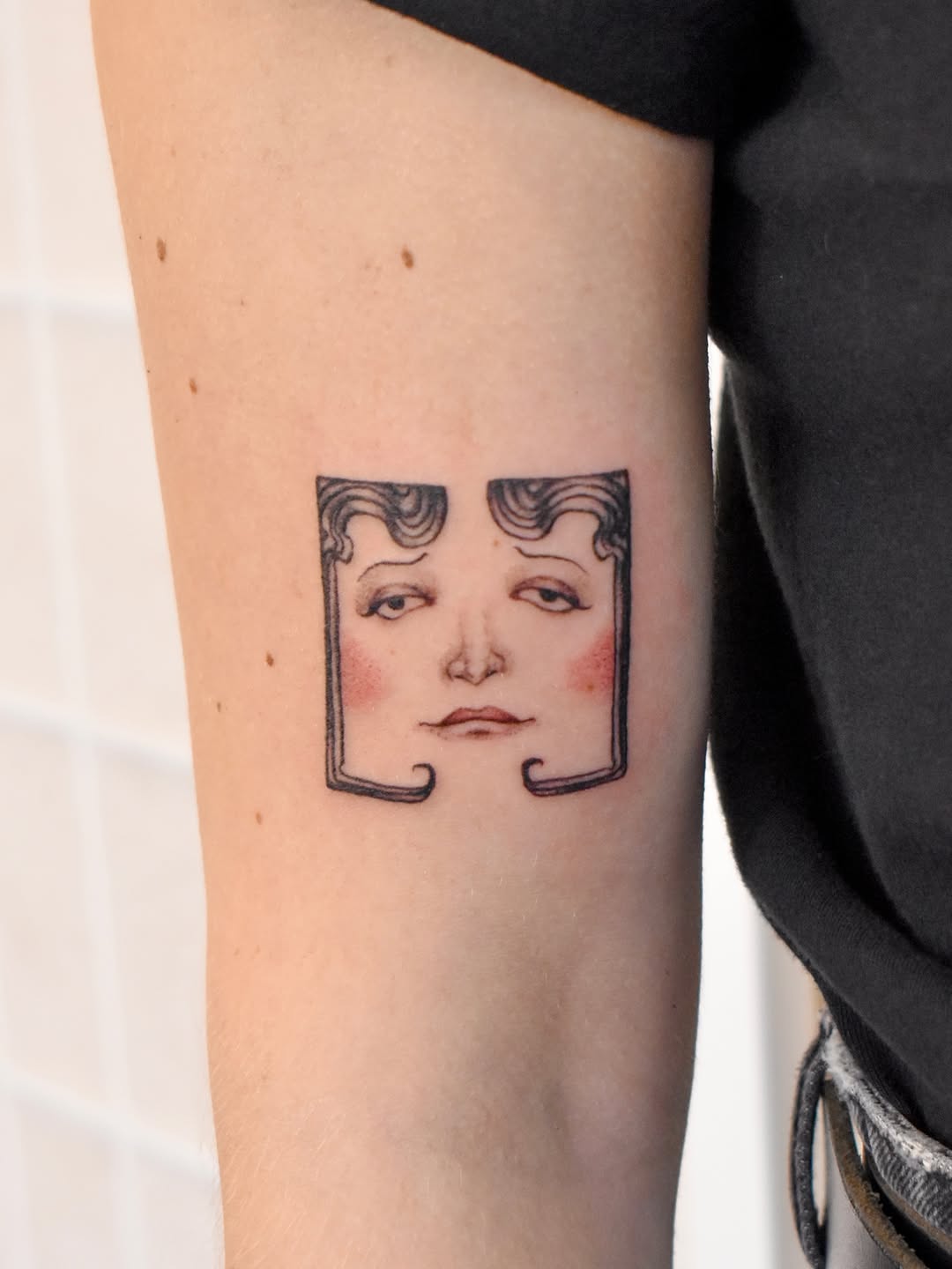 Tattoo by @laurence.t.l — fine_line, illustrative