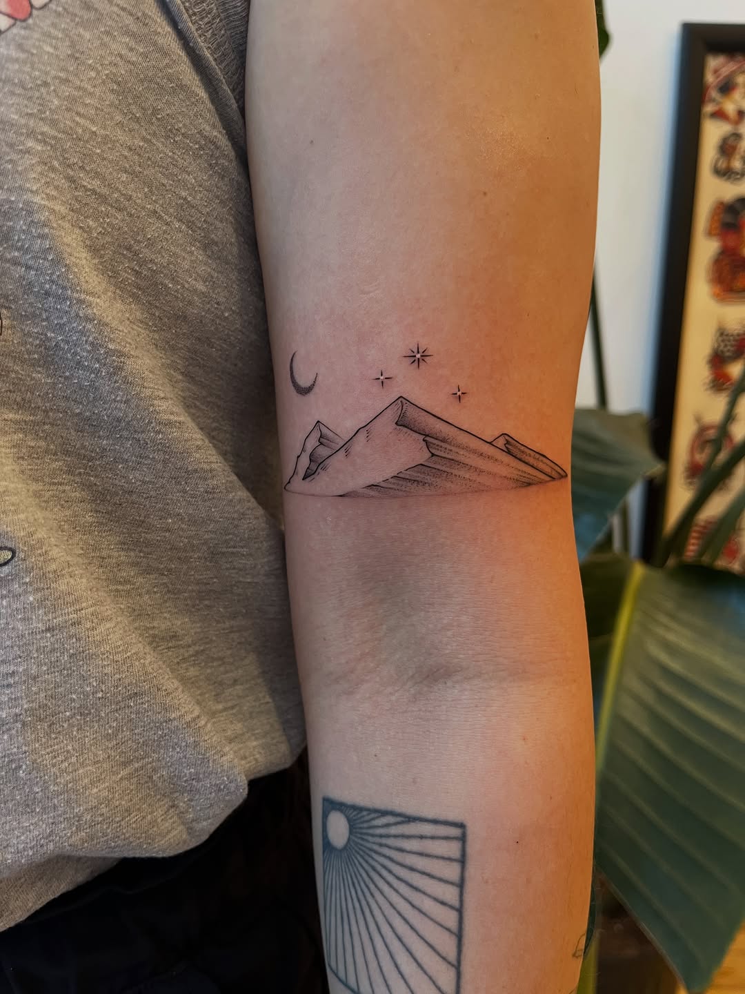 Tattoo by @long.ung — fine_line, illustrative