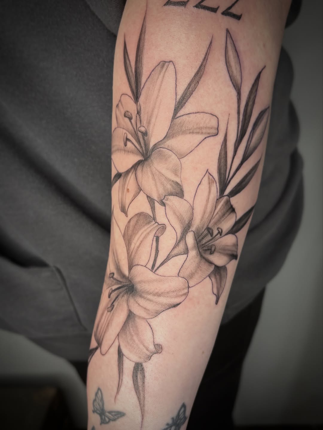 Tattoo by @cassandratattoos — black_and_grey, realism