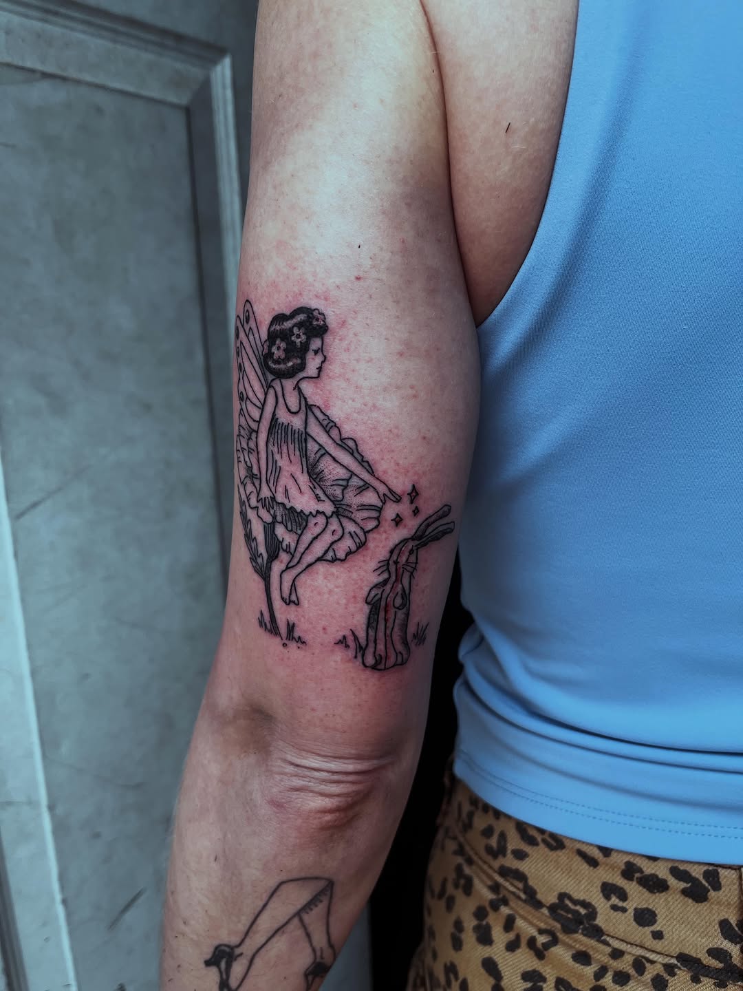 Tattoo by @rafaelaodenetattoos — illustrative, fine_line