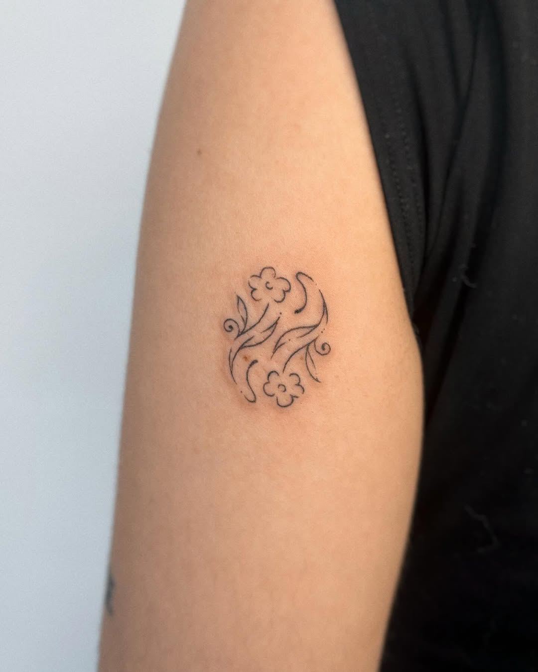 Tattoo by @rouupillon — fine_line