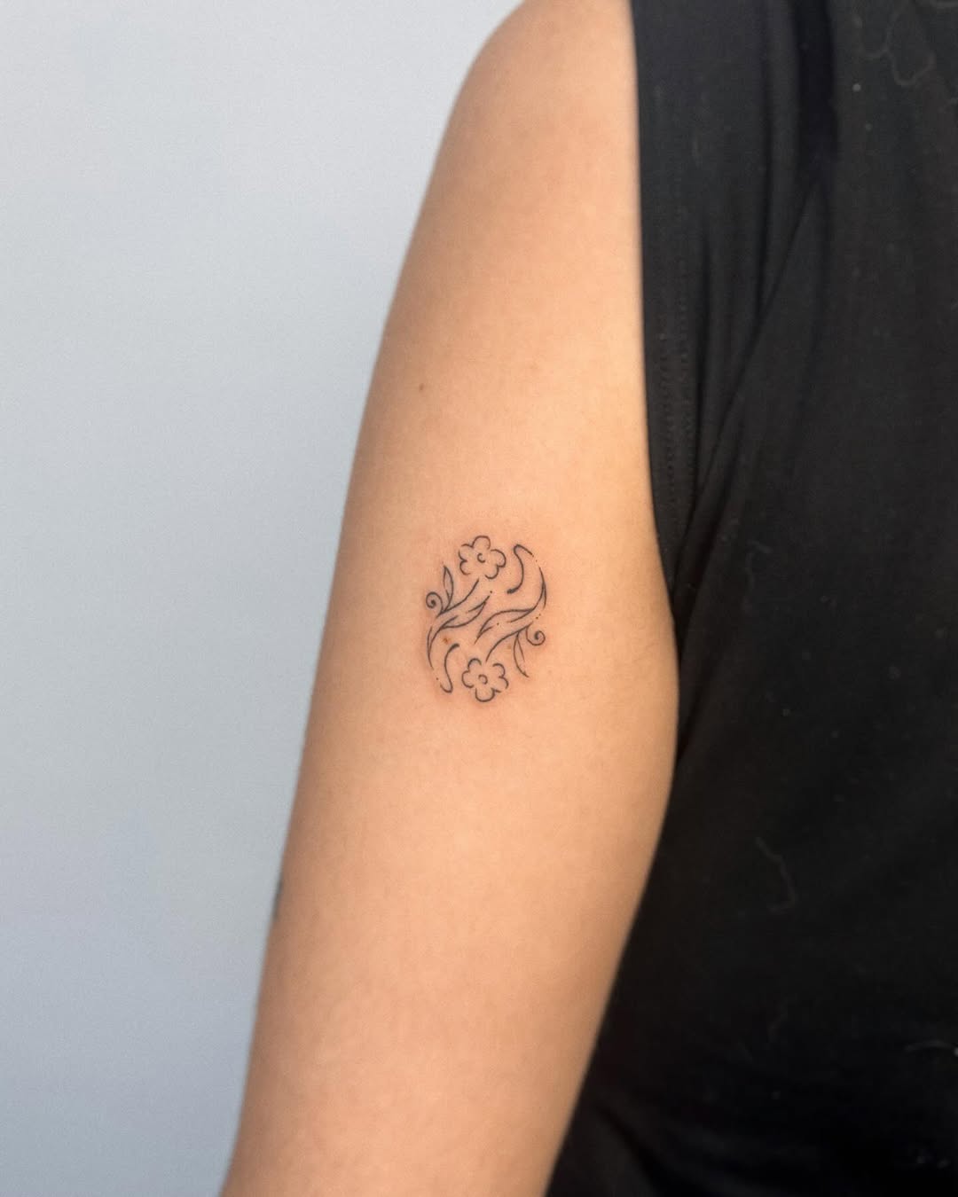 Tattoo by @rouupillon — fine_line, minimalist