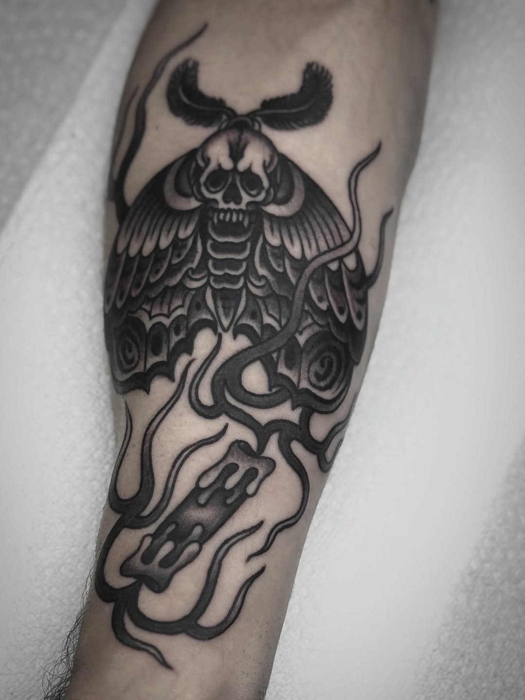 Tattoo by @domlibretti — blackwork, illustrative