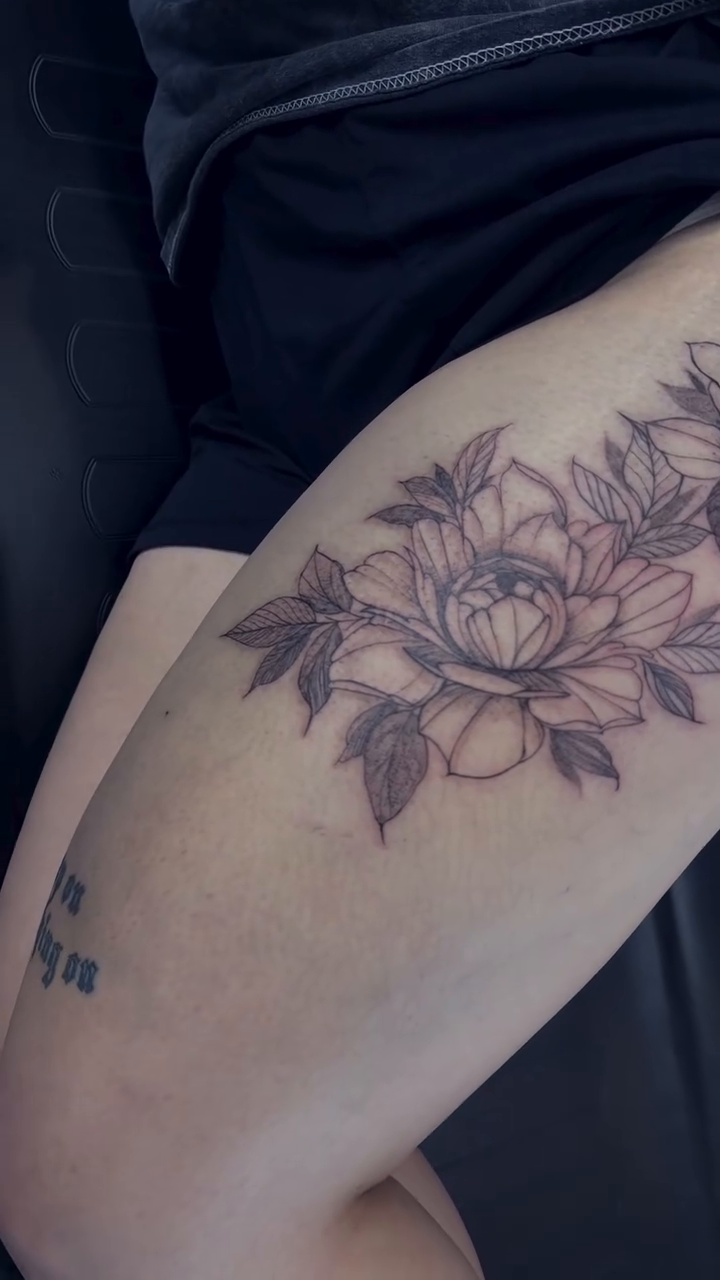 Tattoo by @tolzinink — fine_line
