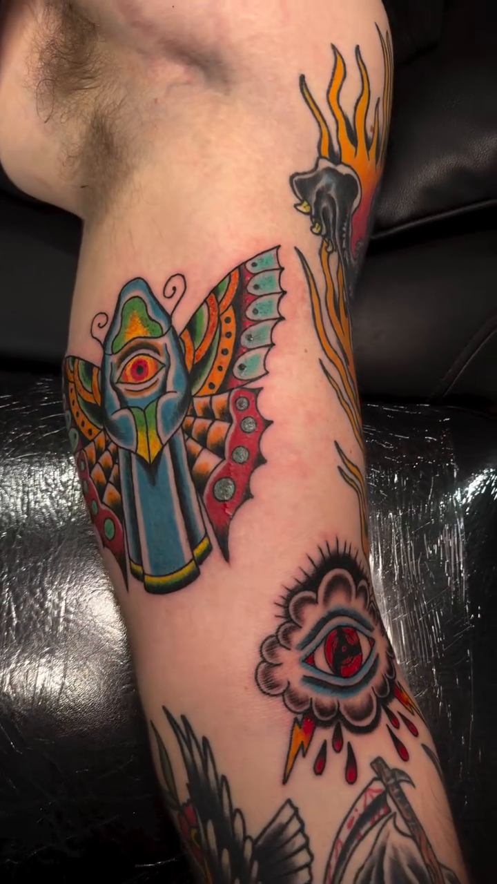 Tattoo by @tberrytattoos โ neo_traditional