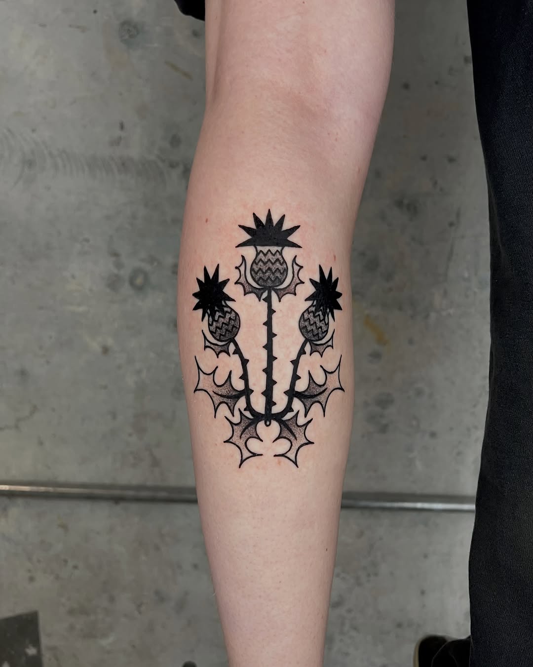 Tattoo by @rakataka.tattoo โ blackwork, dotwork