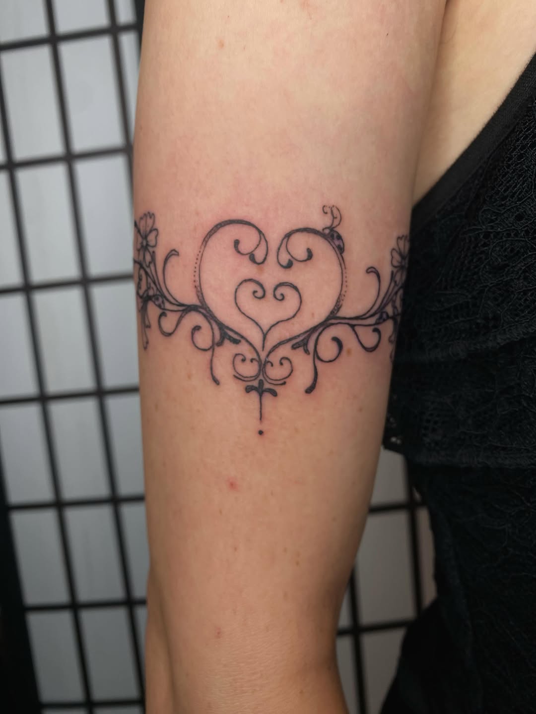 Tattoo by @magic_rabbitt โ fine_line