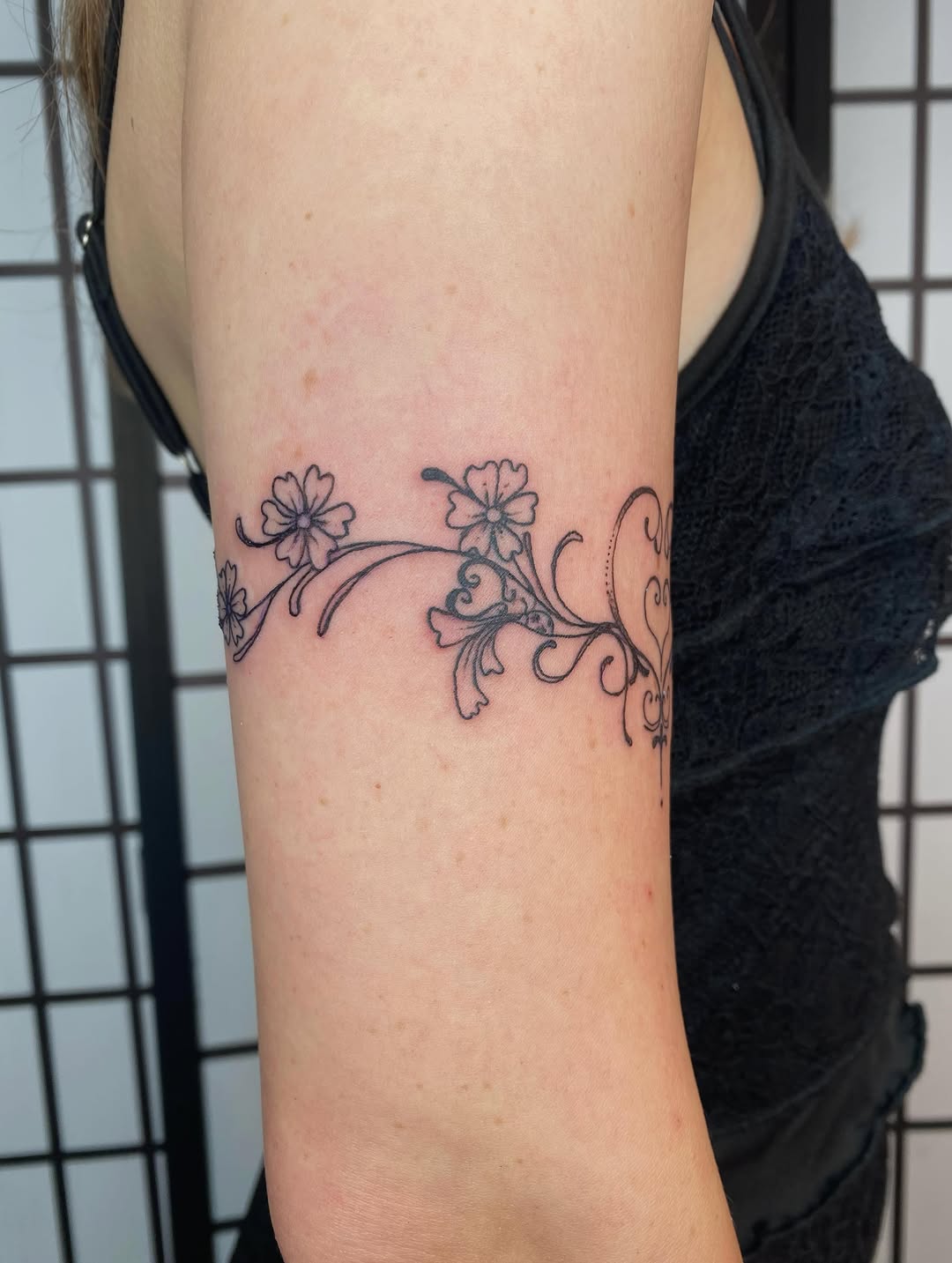 Tattoo by @magic_rabbitt โ fine_line