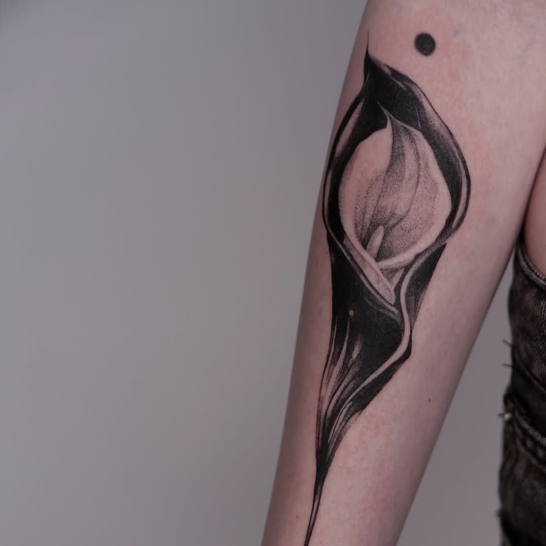 Tattoo by @themanedias — black_and_grey