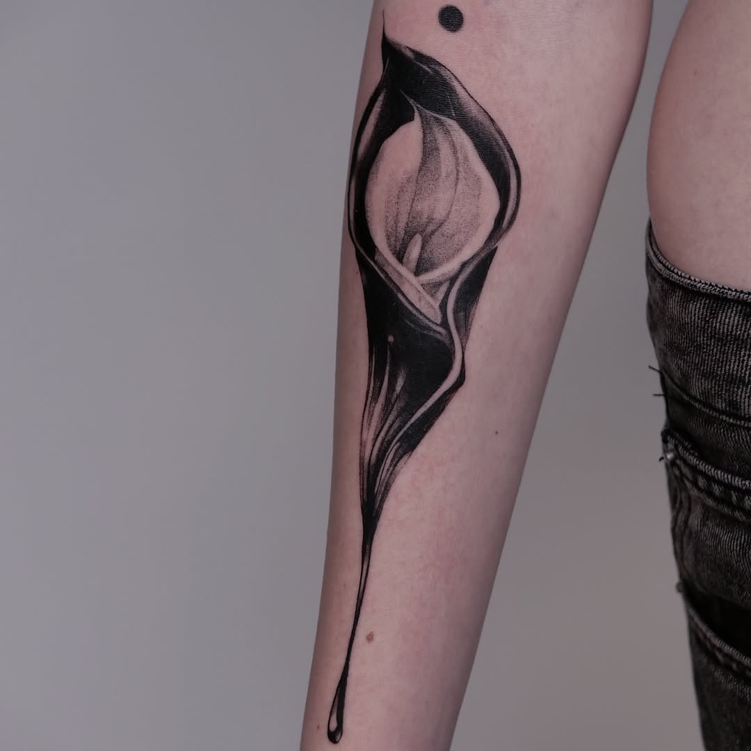 Tattoo by @themanedias — blackwork