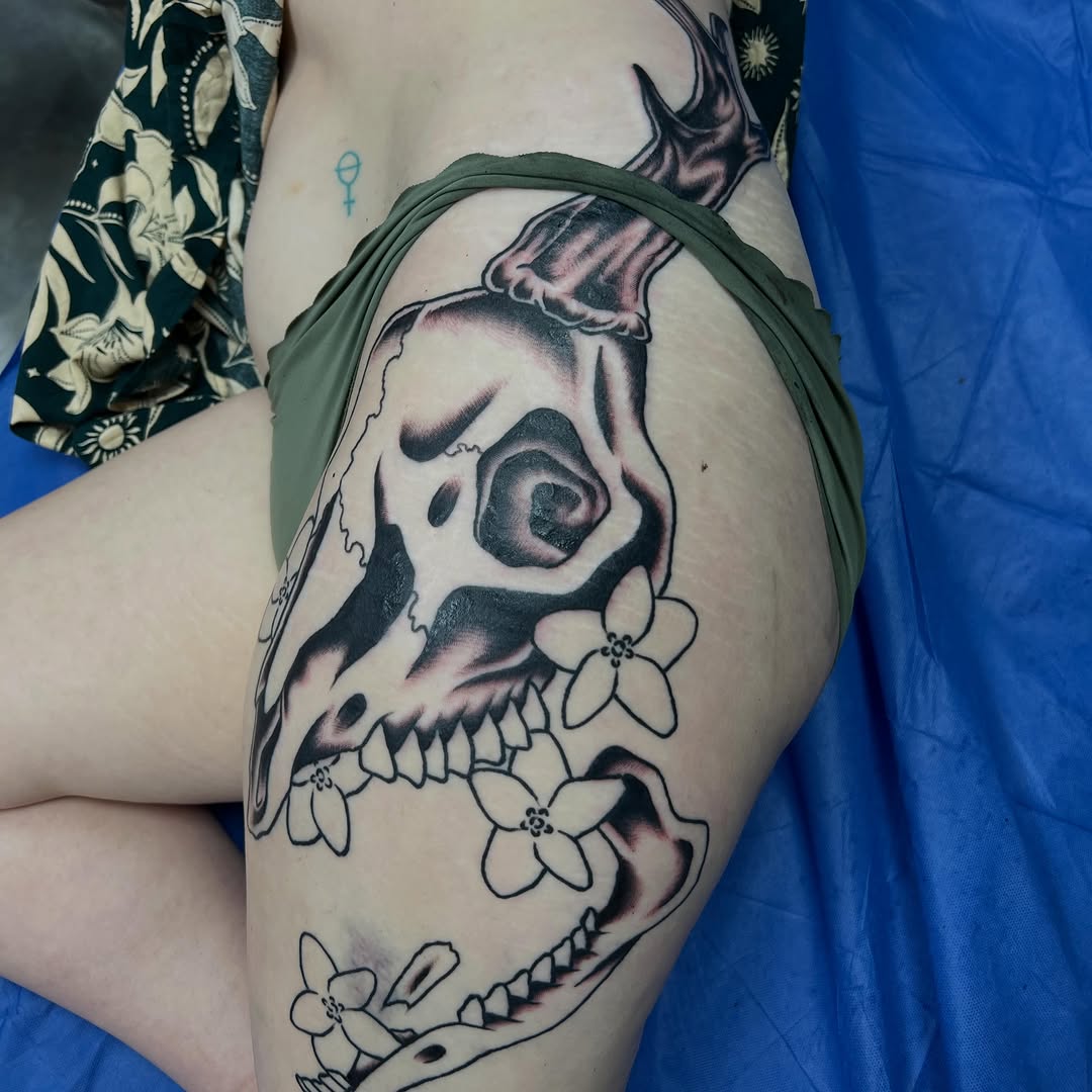 Tattoo by @robbdoodle — blackwork, illustrative