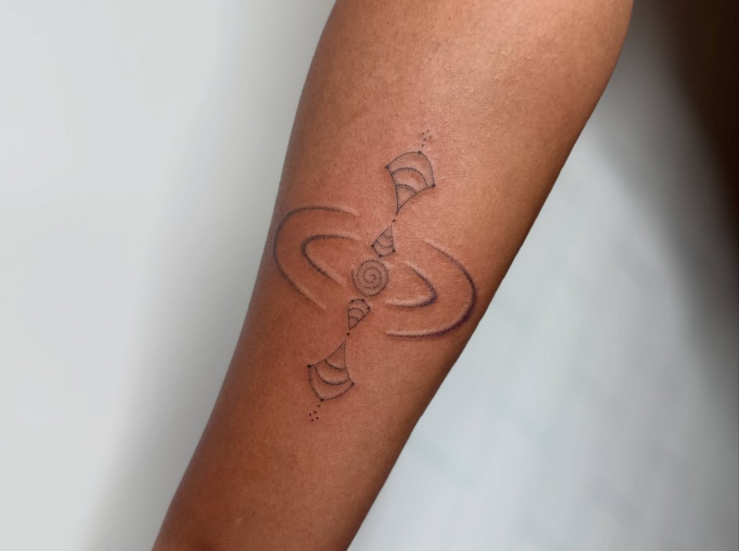 Tattoo by @dottedbydama — fine_line, geometric