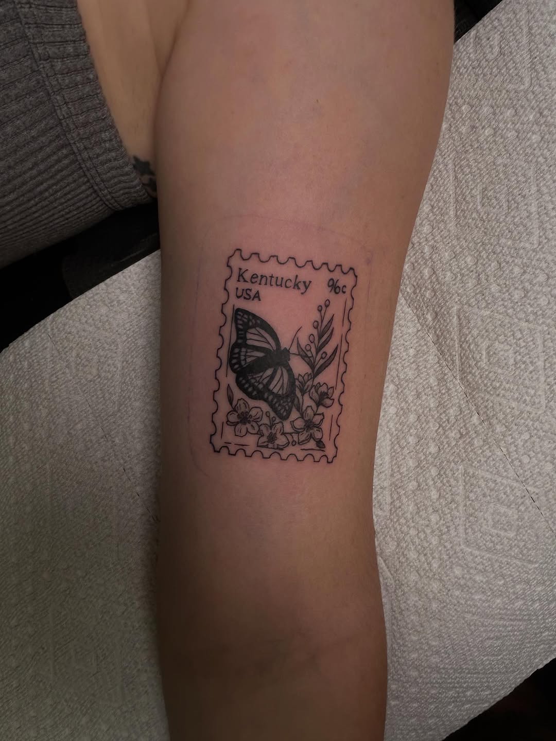 Tattoo by @lilbit.tat โ illustrative, fine_line